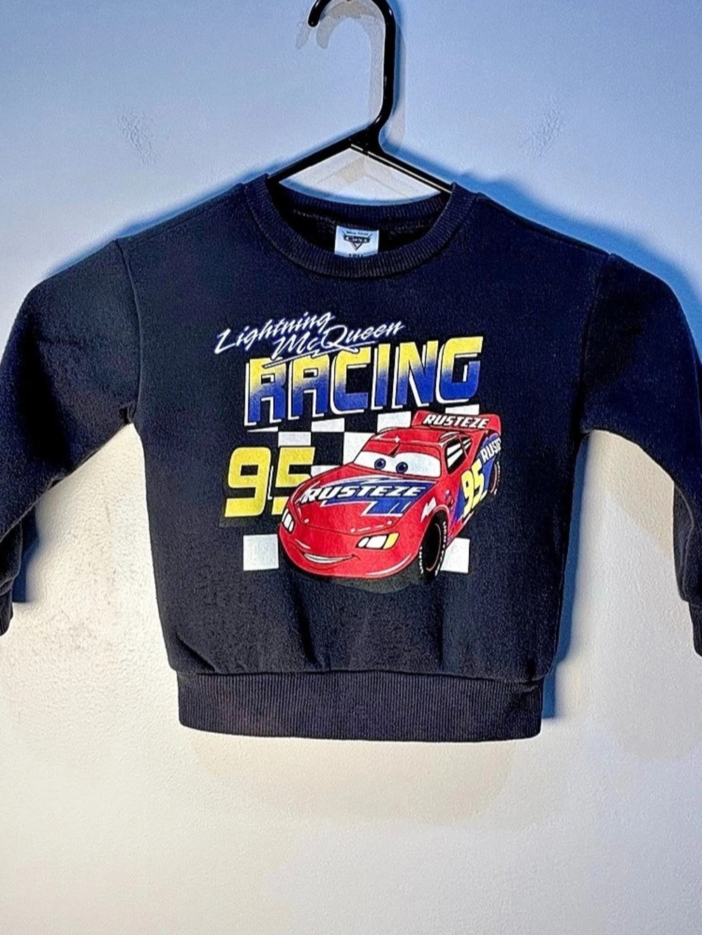 Disney Pixar Cars Lightning McQueen Sweatshirt 18M Black Racing 95 Piston Cup